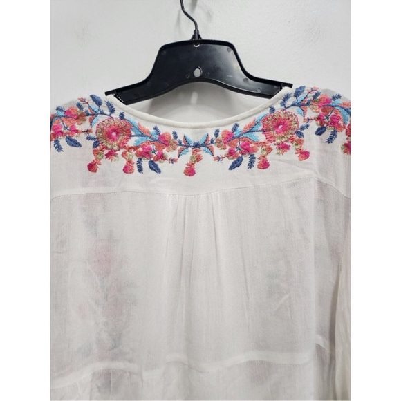 NWOT RAGA Floral White Tie Front Blouse. Like New Without Tags! - Picture 9 of 10